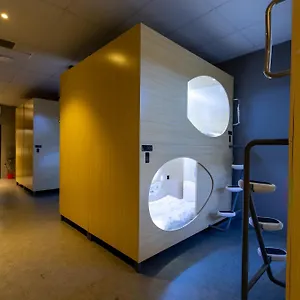 Resthub Capsule hotel