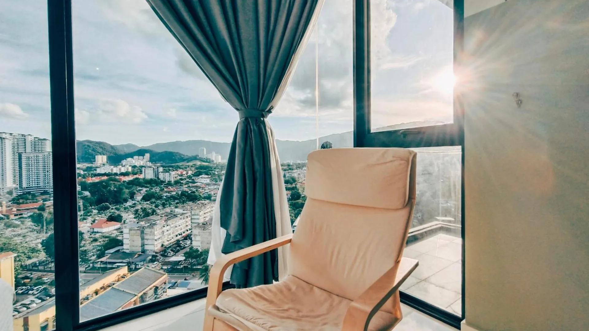 Apartment New 2Br Georgetown Warm And Lovely Homestay 10Pax-无敌美景两房民宿 Beacon Executive Suite