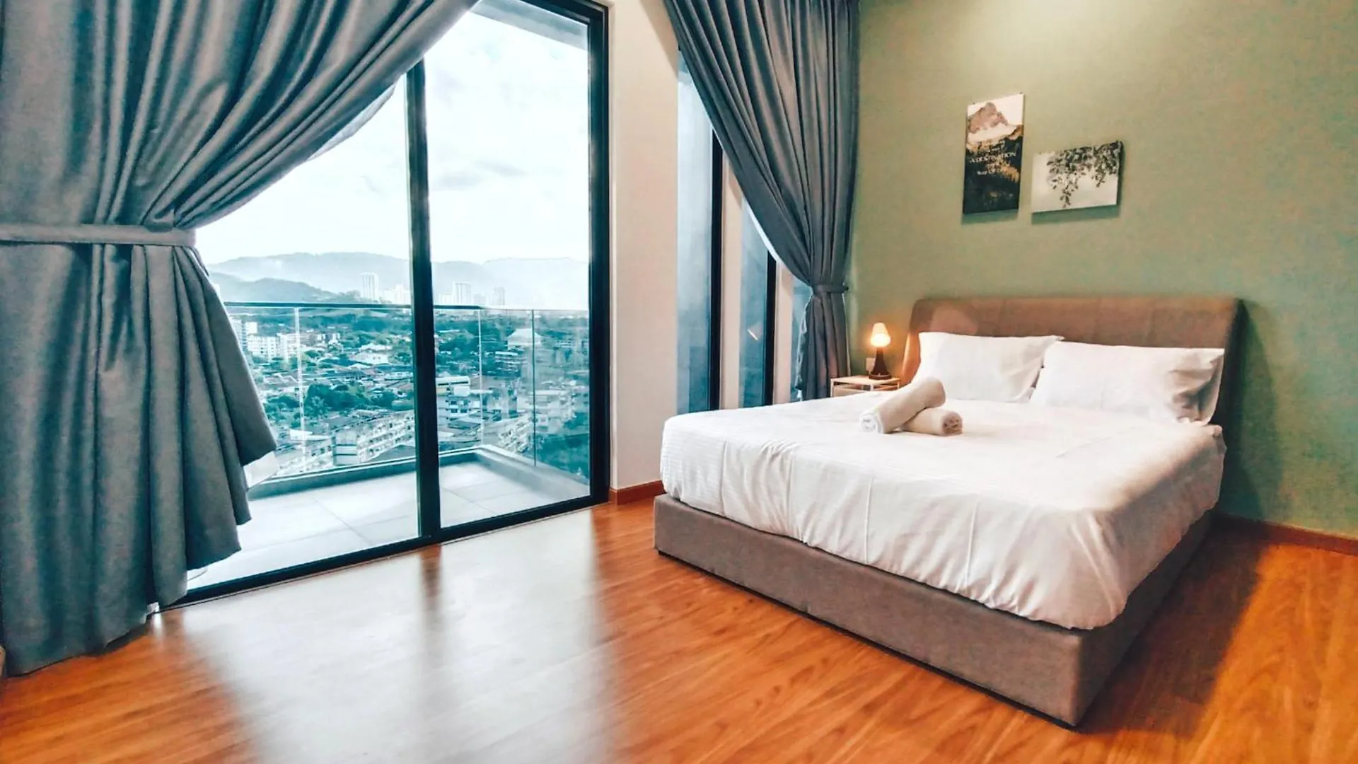 New 2Br Georgetown Warm And Lovely Homestay 10Pax-无敌美景两房民宿 Beacon Executive Suite 0*, George Town Malaysia