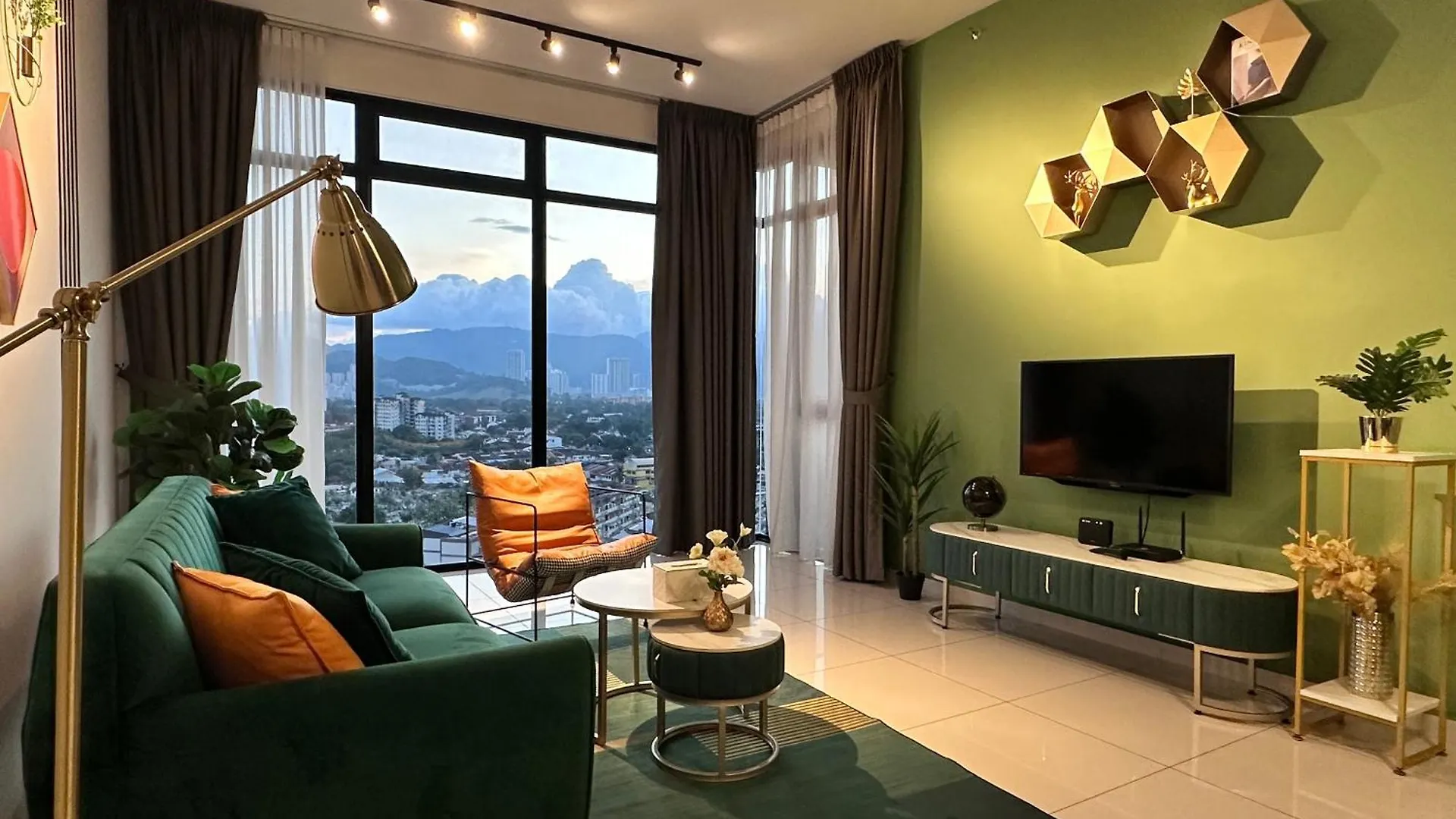 Apartment New 2Br Georgetown Warm And Lovely Homestay 10Pax-无敌美景两房民宿 Beacon Executive Suite